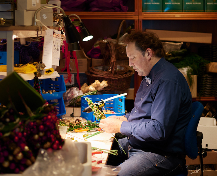 Bjarne Als i sit værksted