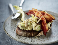 Hjemmelavet hønsesalat