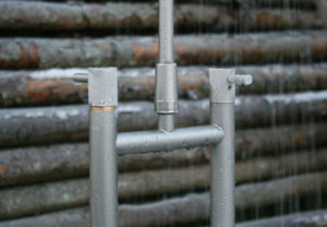 Frostsikre rør til ude-badeværelse