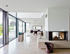 Vinduerne går fra gulv til loft